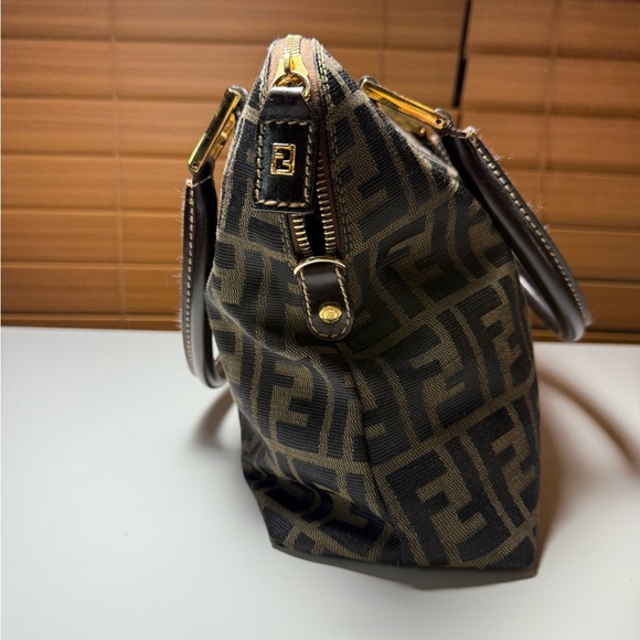 Fendi Monogram Bag - Picture 3 of 11